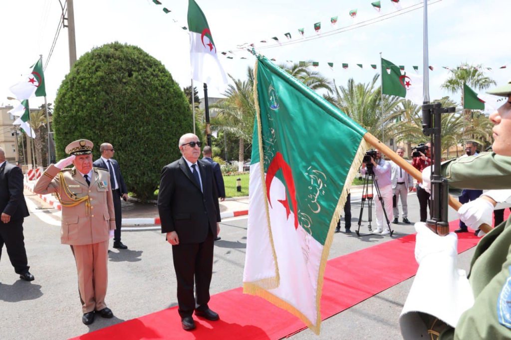 Le président de la République préside la cérémonie de remise de grades et de médailles