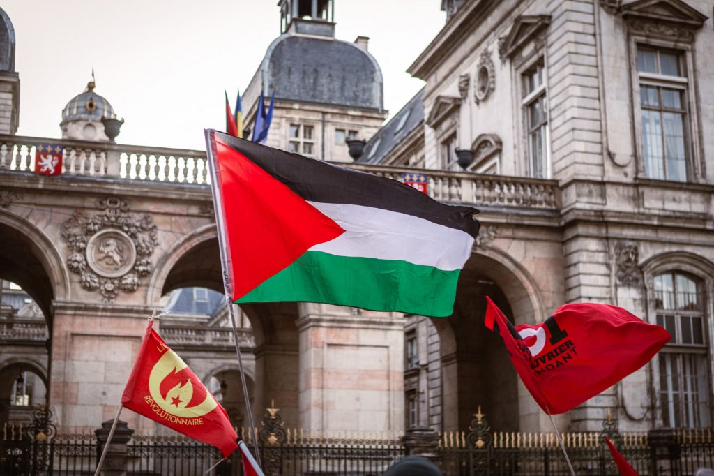 Reconnaissance de l’État palestinien : La France déchirée !