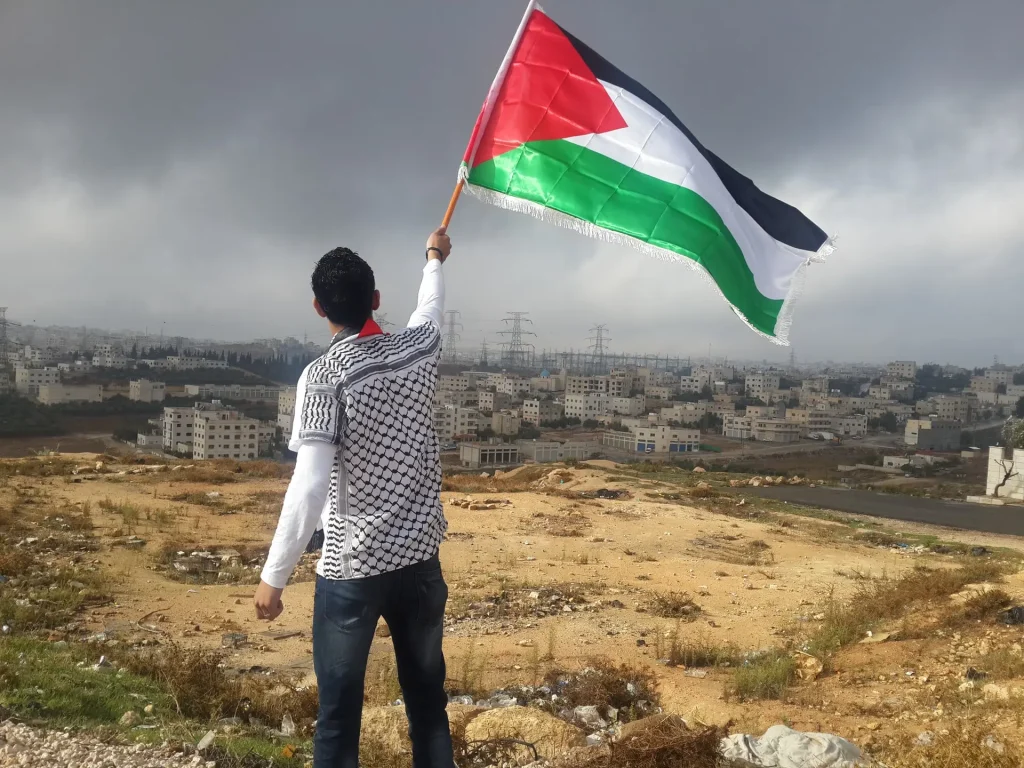 Le Royaume-Uni, le Canada et l’Australie reconnaissent officiellement l’État palestinien