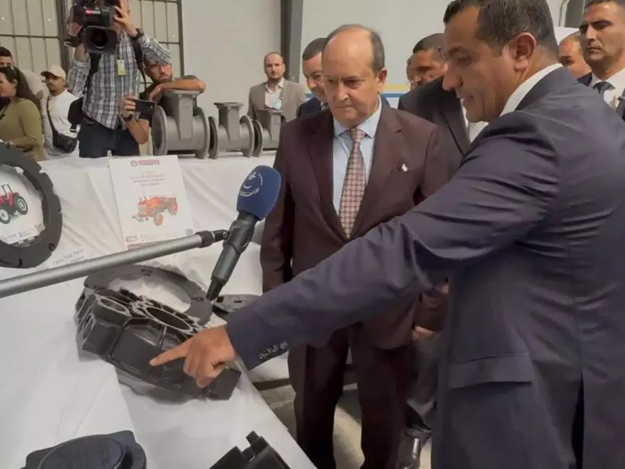 Le Premier ministre inaugure à M’sila une usine de garnitures de frein