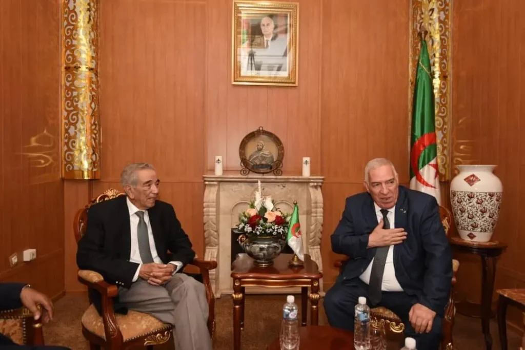 Sauvegarde de la mémoire nationale : Ould Kablia chez le ministre des Moudjahidine