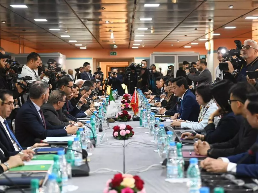 Début à Alger de la 13e session de la commission mixte algéro-vietnamienne de coopération économique