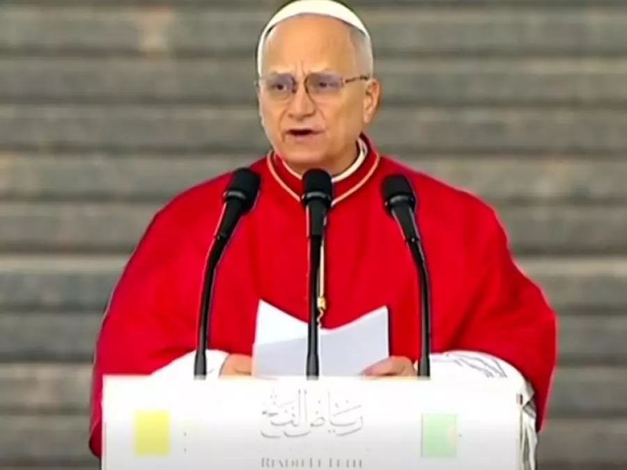 Le souverain pontife, Léon XIV, prononce un discours sur l’esplanade du Sanctuaire des martyrs de la Glorieuse guerre de libération nationale
