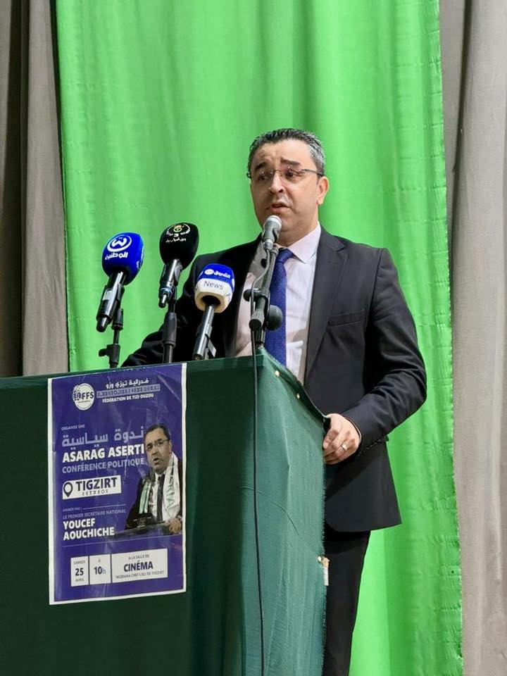 Il fait planer la menace du boycott: Le chantage du FFS
