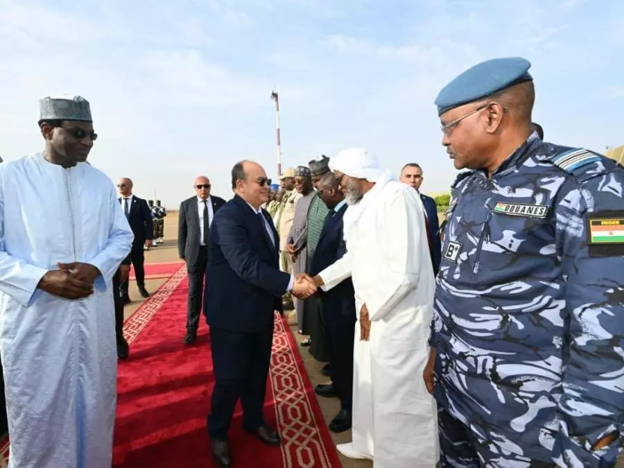 Le Premier ministre arrive dans la zone de Gorou Banda à Niamey pour inaugurer la centrale électrique « Solidarité »