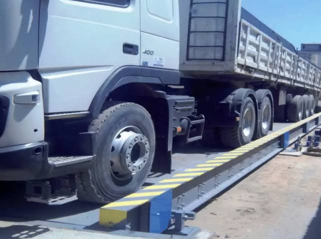 Surcharge des poids lourds: L’État met fin au laisser-aller