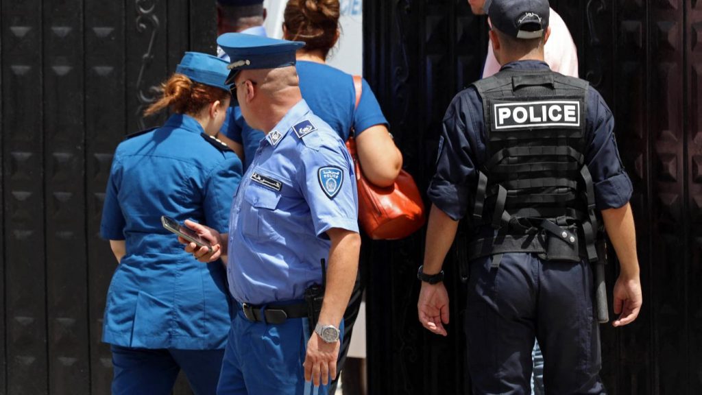 Après l’interpellation de Mehdi Laribi: Un autre cadre présumé de la Dz Mafia arrêté en Algérie