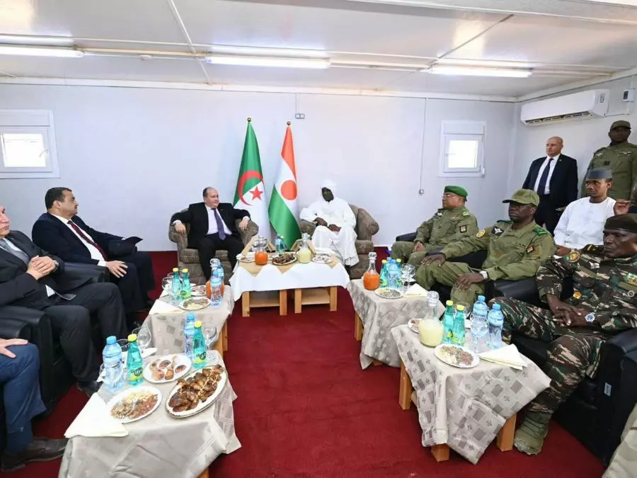 Le Premier ministre au Niger pour superviser le lancement des travaux de forage du puits d’exploration Kafra Sud-Est 1