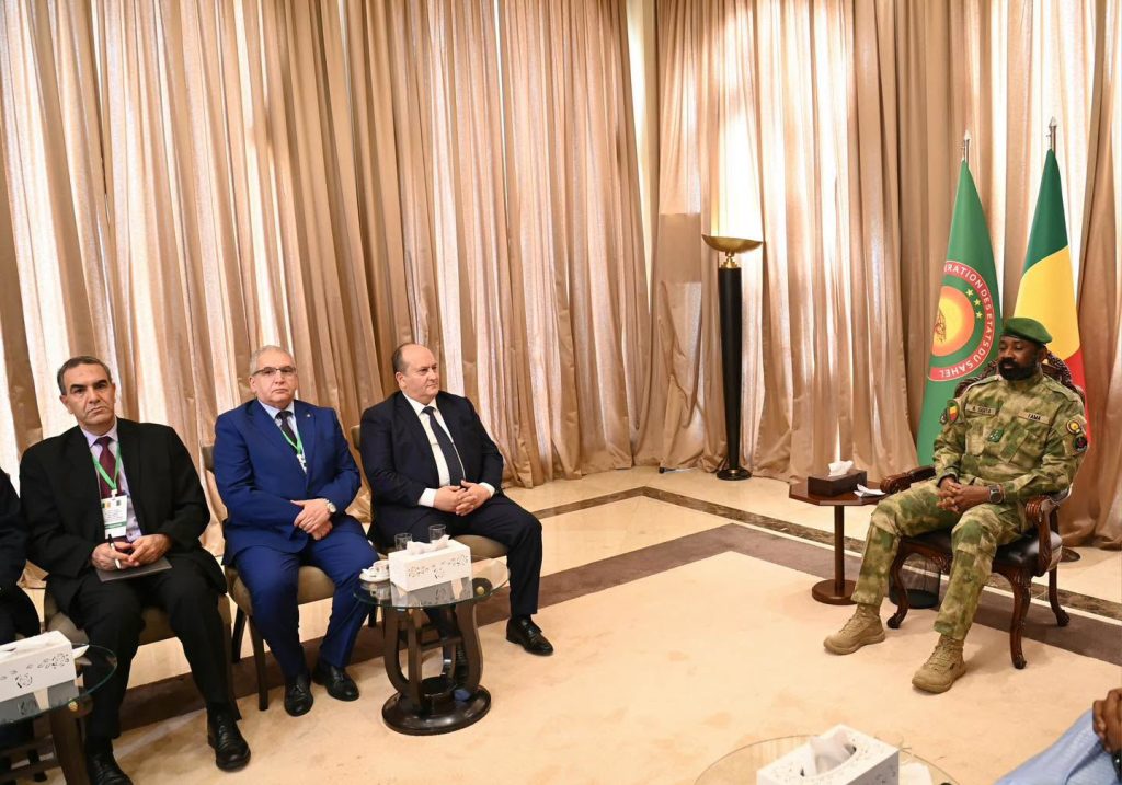 En prélude de la visite de Goïta à Alger, Sifi Ghrieb à Bamako: Retrouvailles au sommet