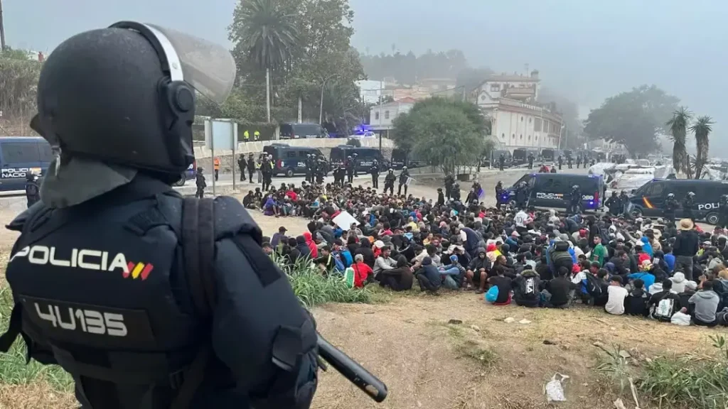 Démantèlement d’un camp de migrants irréguliers dans la ville de Ceuta : Identification d’éléments infiltrés de l’armée marocaine